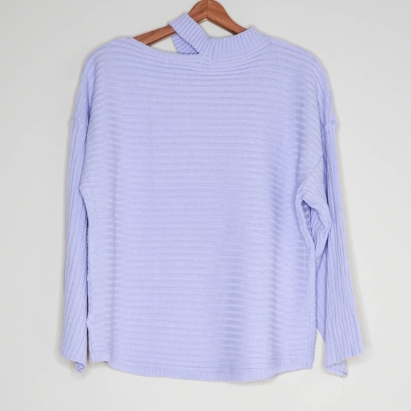 Storets Lavendar Sweater - Picture 2 of 2